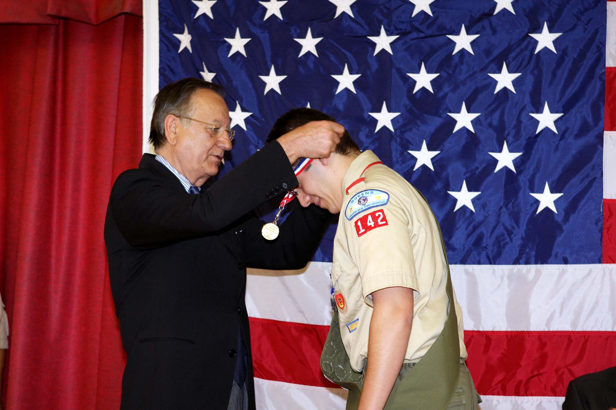 Padavan Honors New Eagle Scout in Bayside | NYSenate.gov